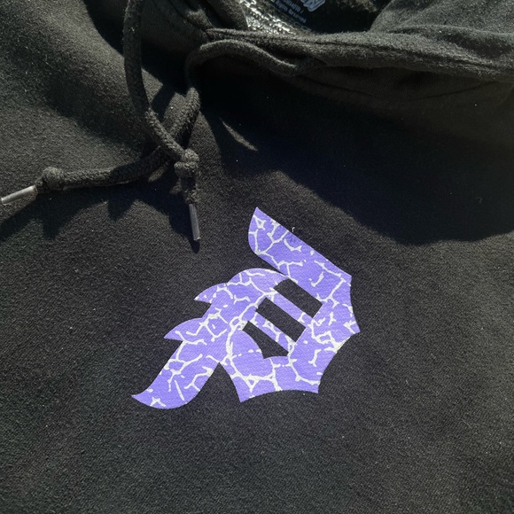 Primitive x Naruto Sasuke Dirty P Black Hoodie - Picture 2 of 7